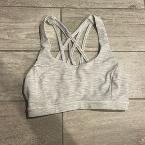 Lululemon free to be serene bra size 4